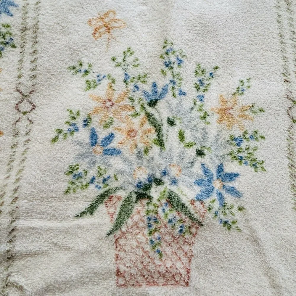 Vtg Lady Pepperell Yellow Floral Towels 2 Decor USA Fringe